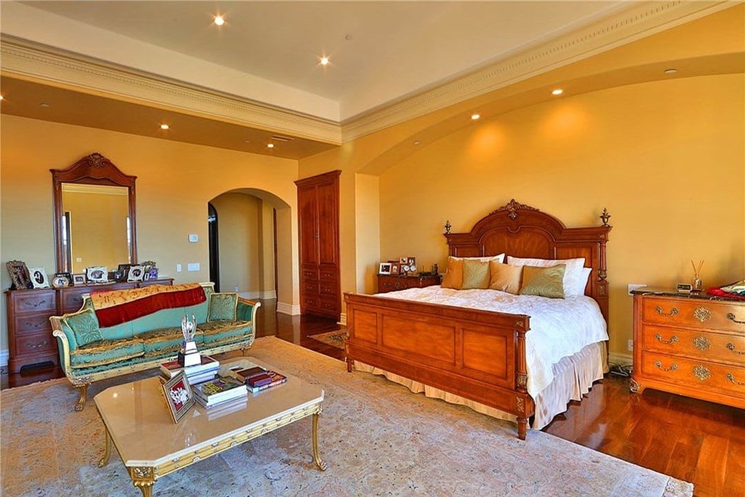 Tranquil Opulent