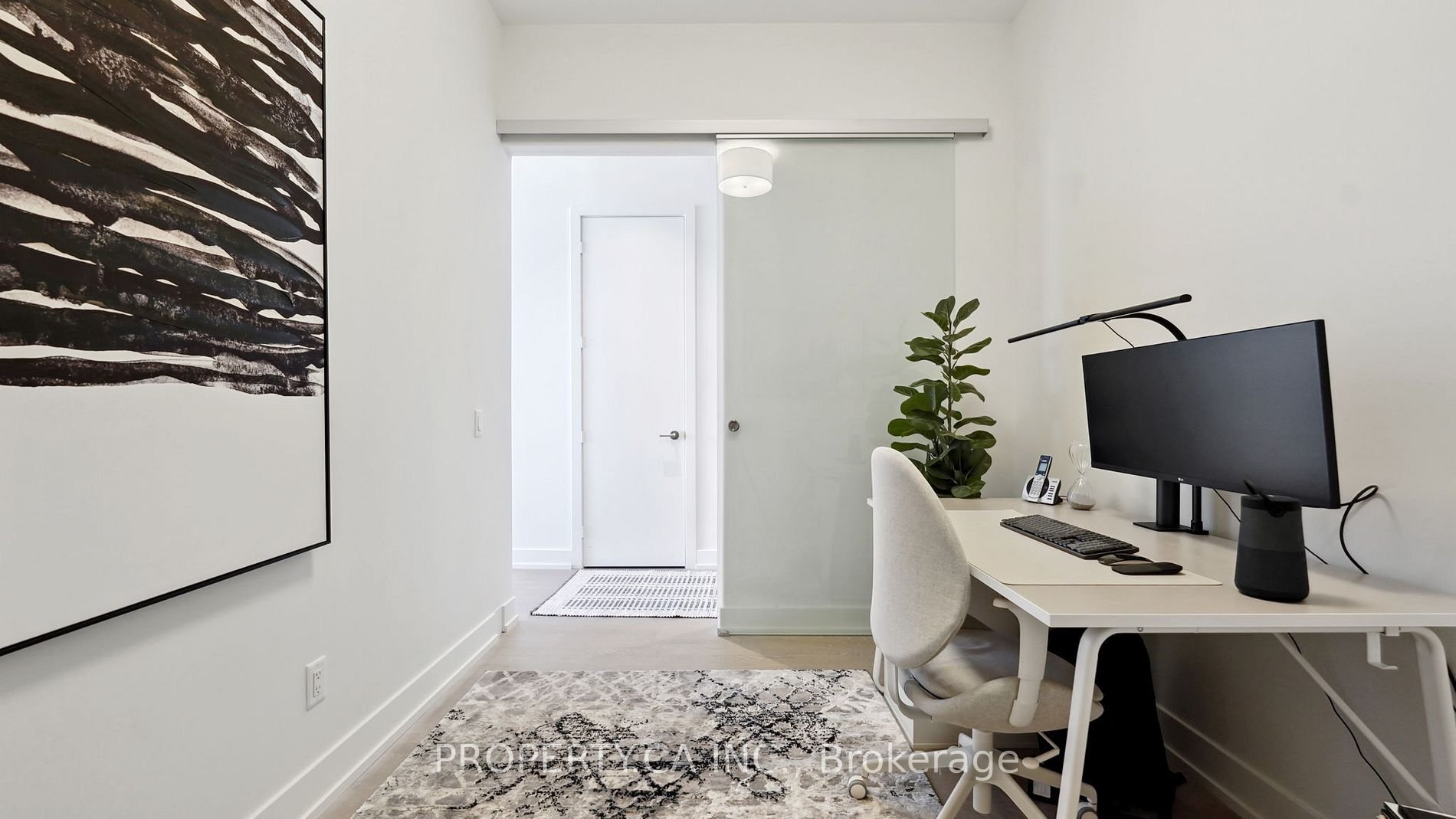 BAY STREET'S CAPTIVATING SUITE