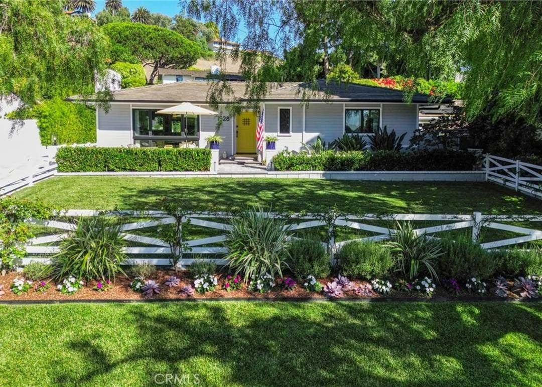 1528 Palos Verdes Dr W