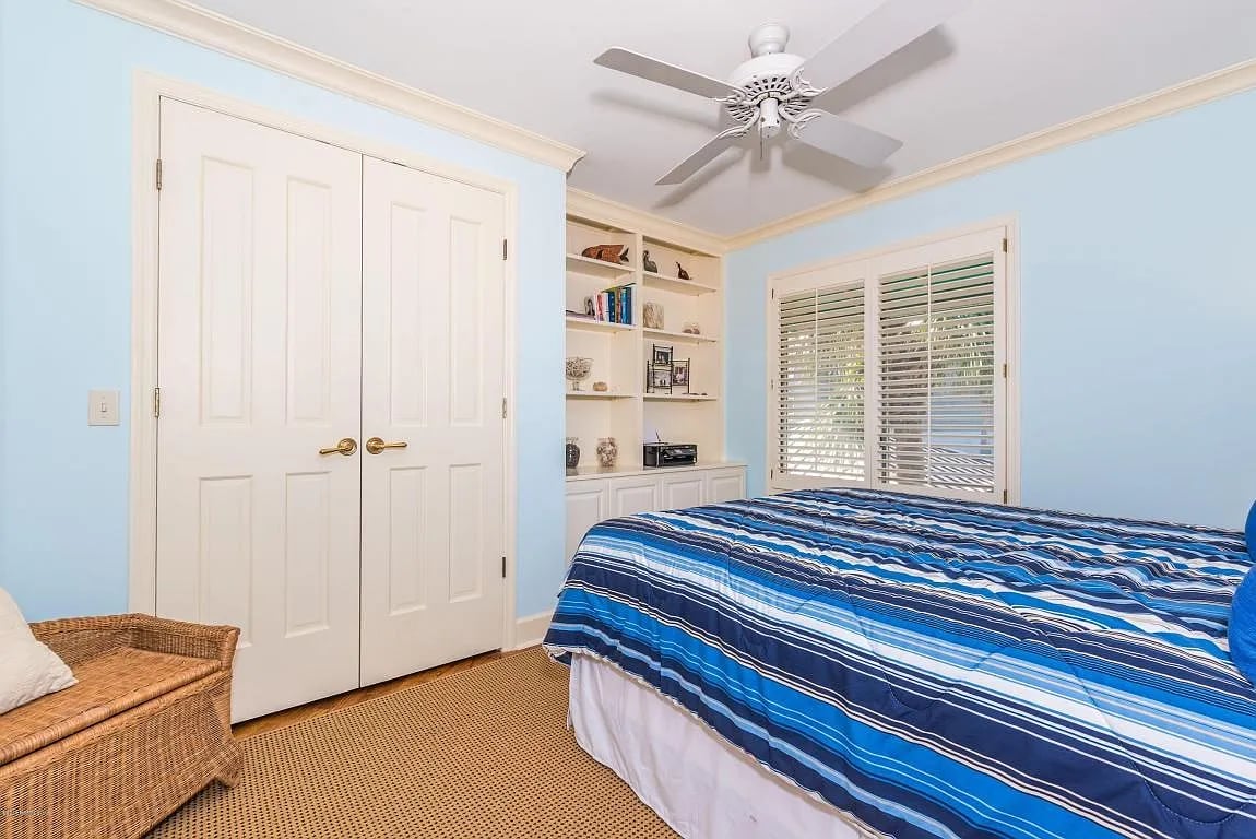 186 Sea Hammock Way
