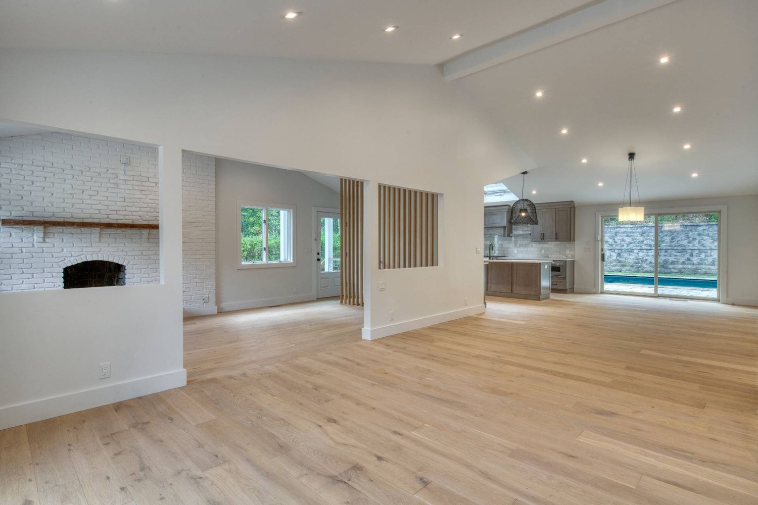 32 Laurel Trail