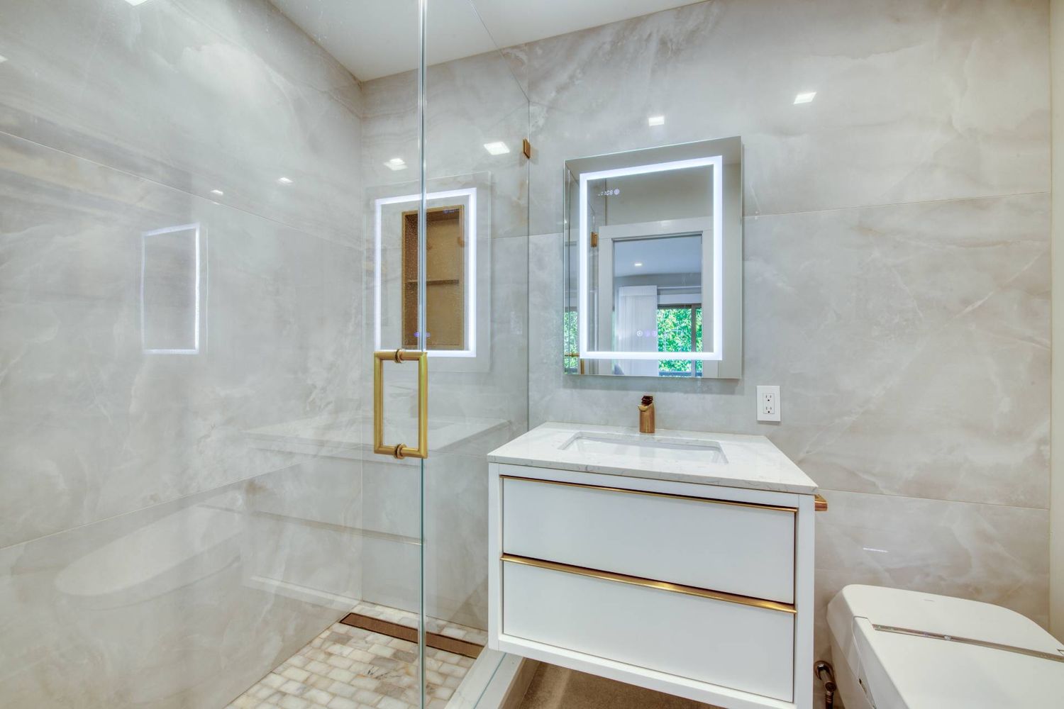 18 Bridge Street Unit 2C