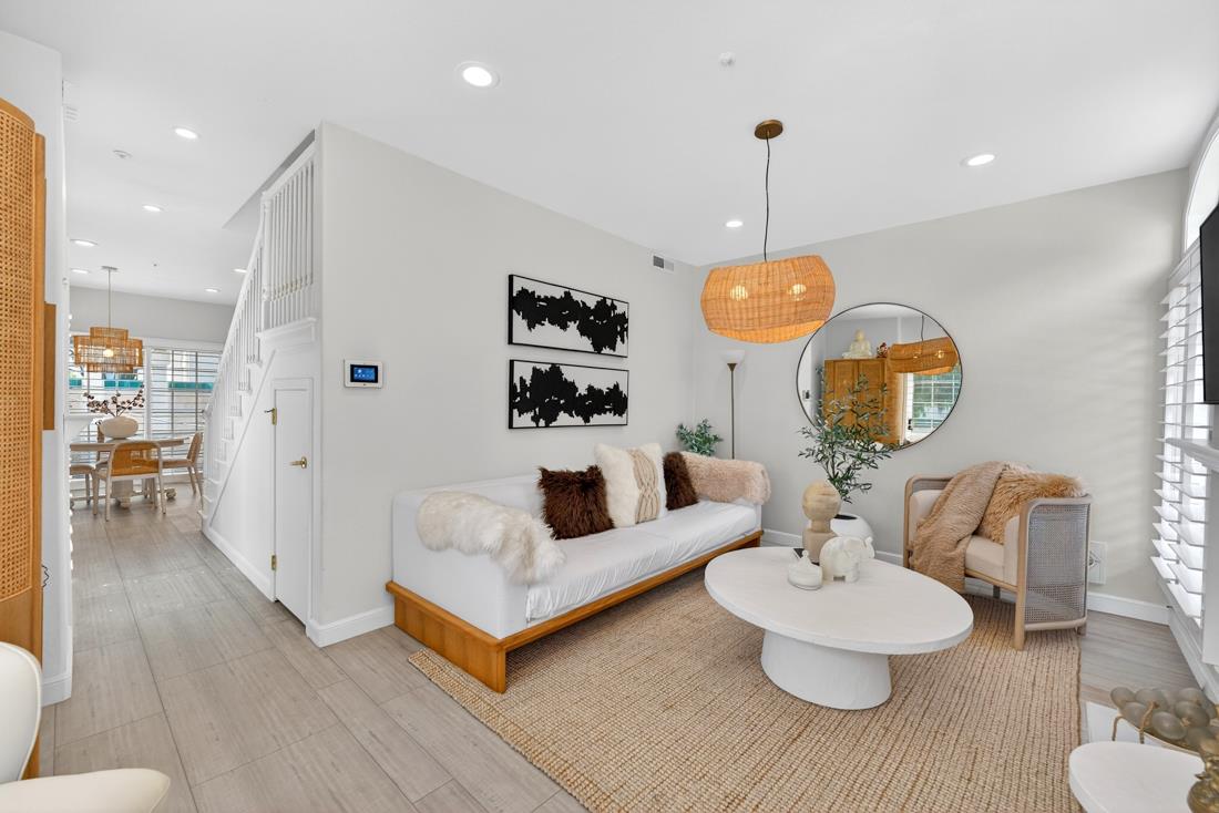 701 Woodside Way, #A