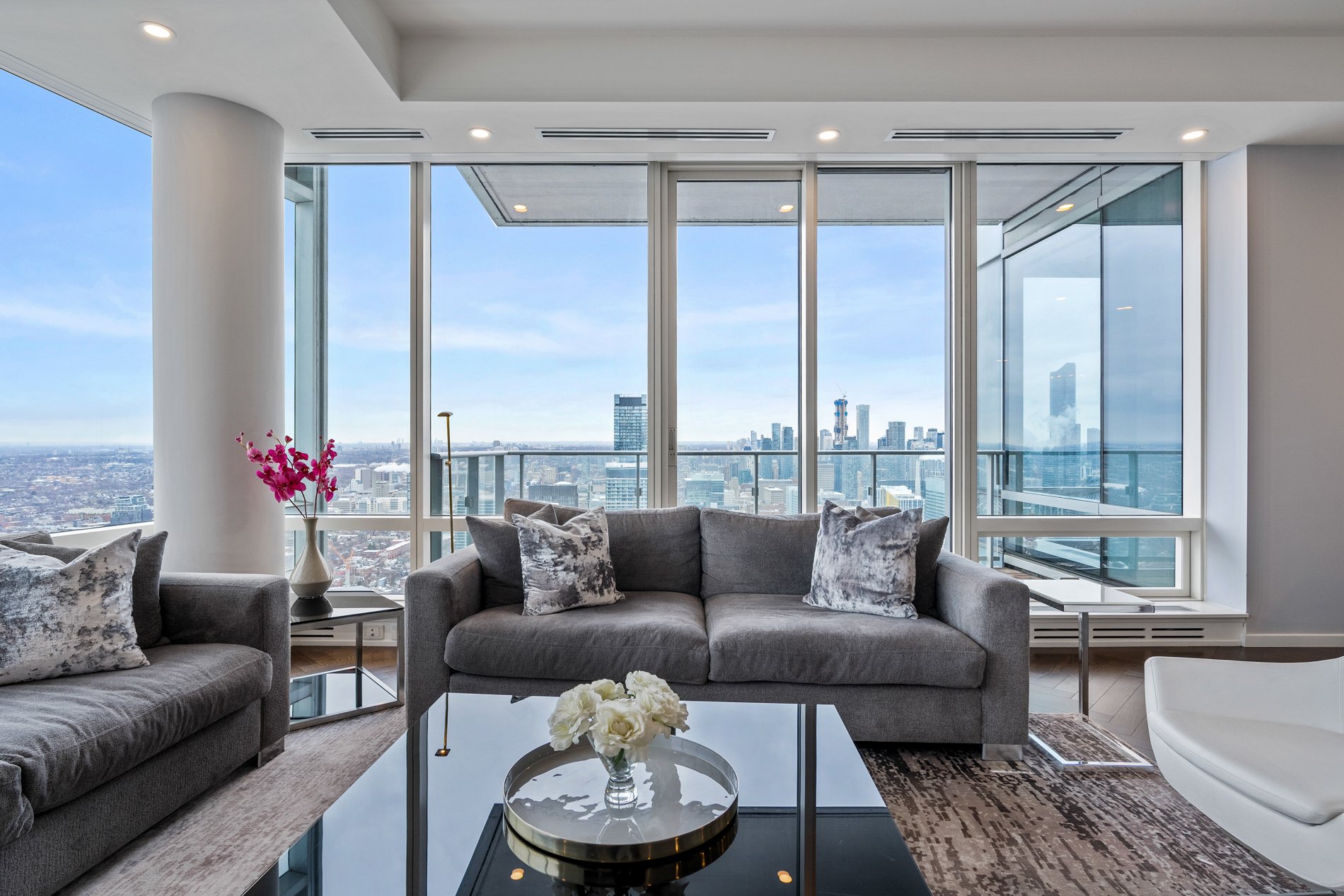 Suite 5603- 180 University Avenue
