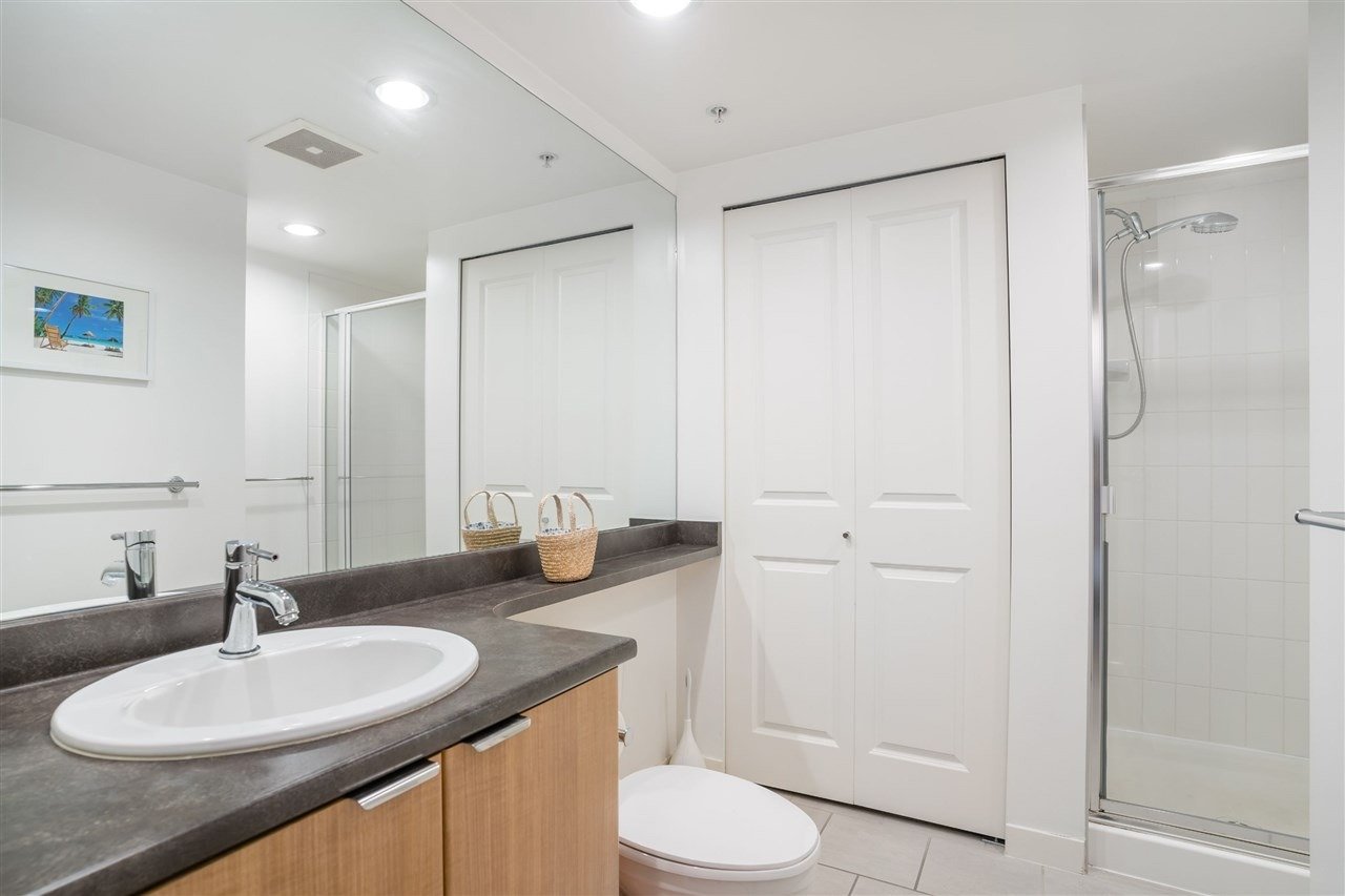 1001 Richards St, #1605