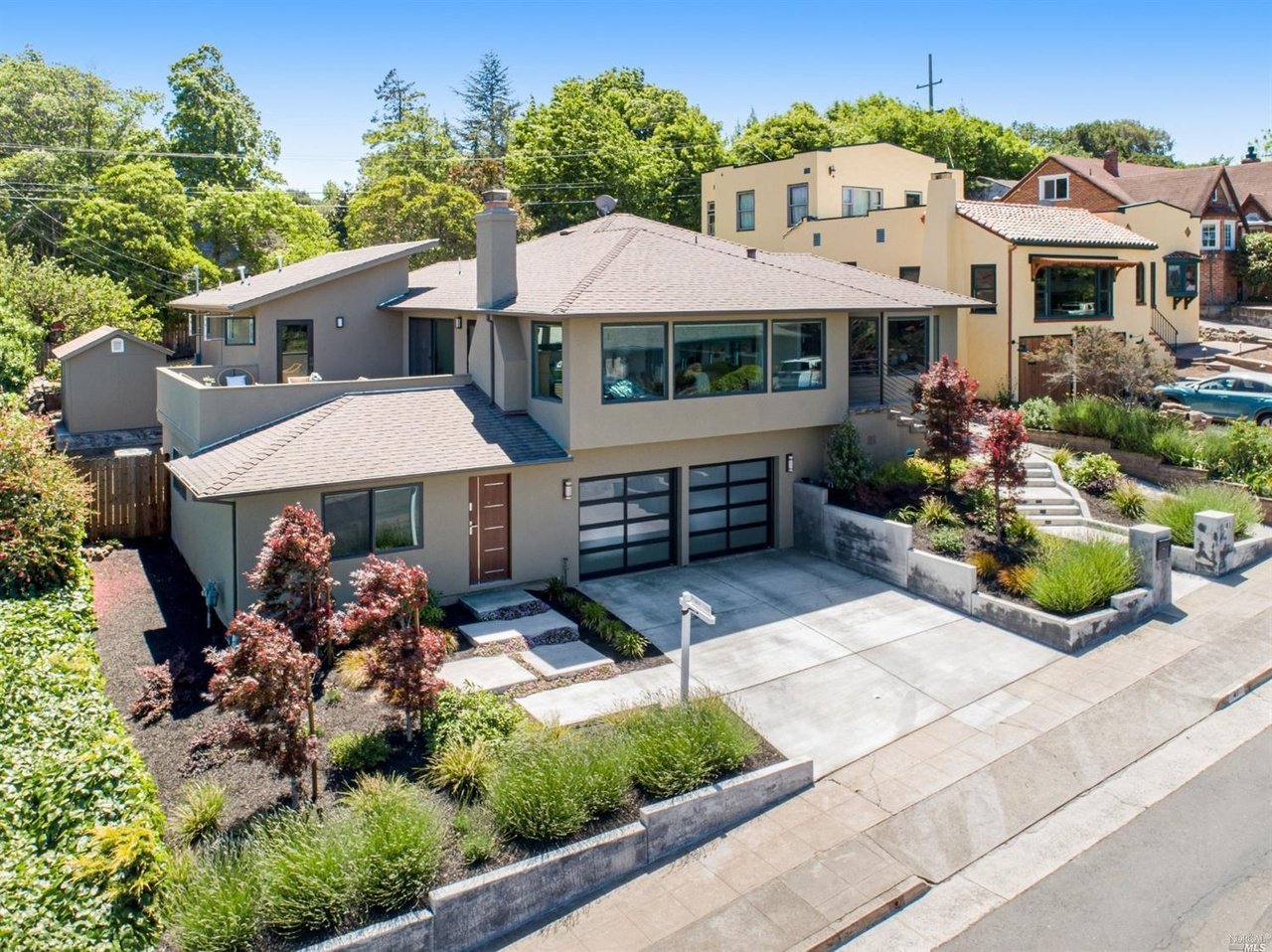 41 Raymond Hts