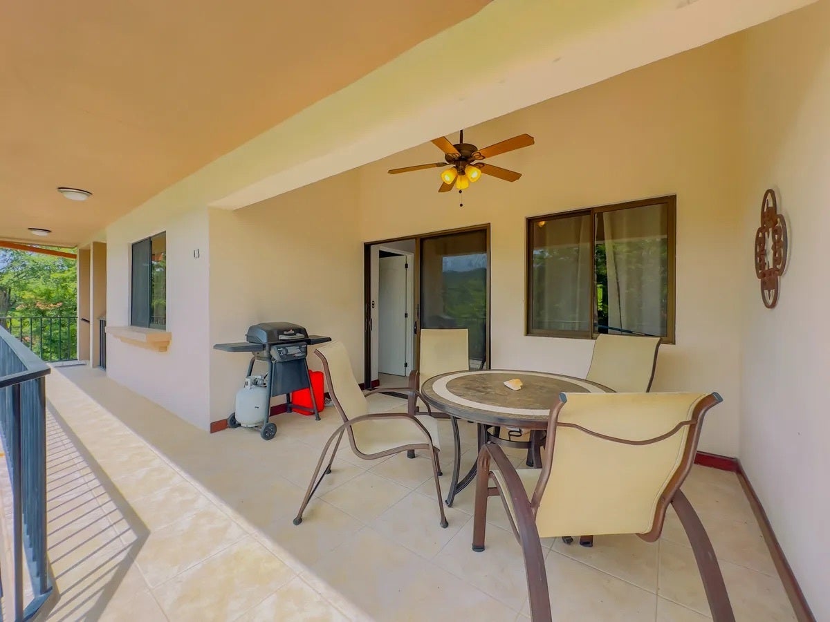 Top Floor Mountain View Condo, Papagayo, Guanacaste