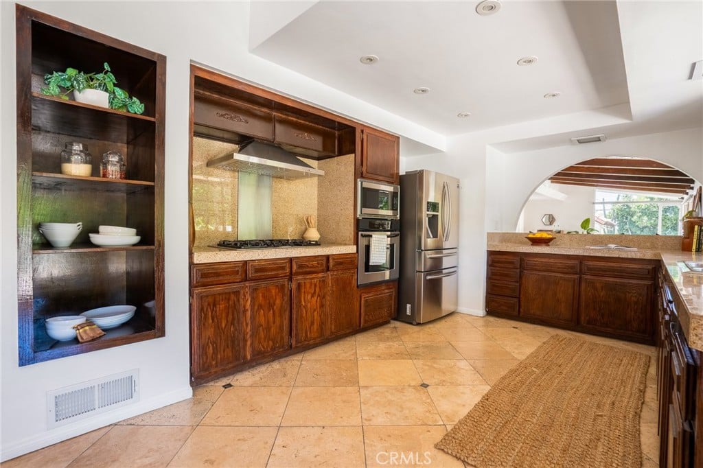 2423 S Buenos Aires Dr