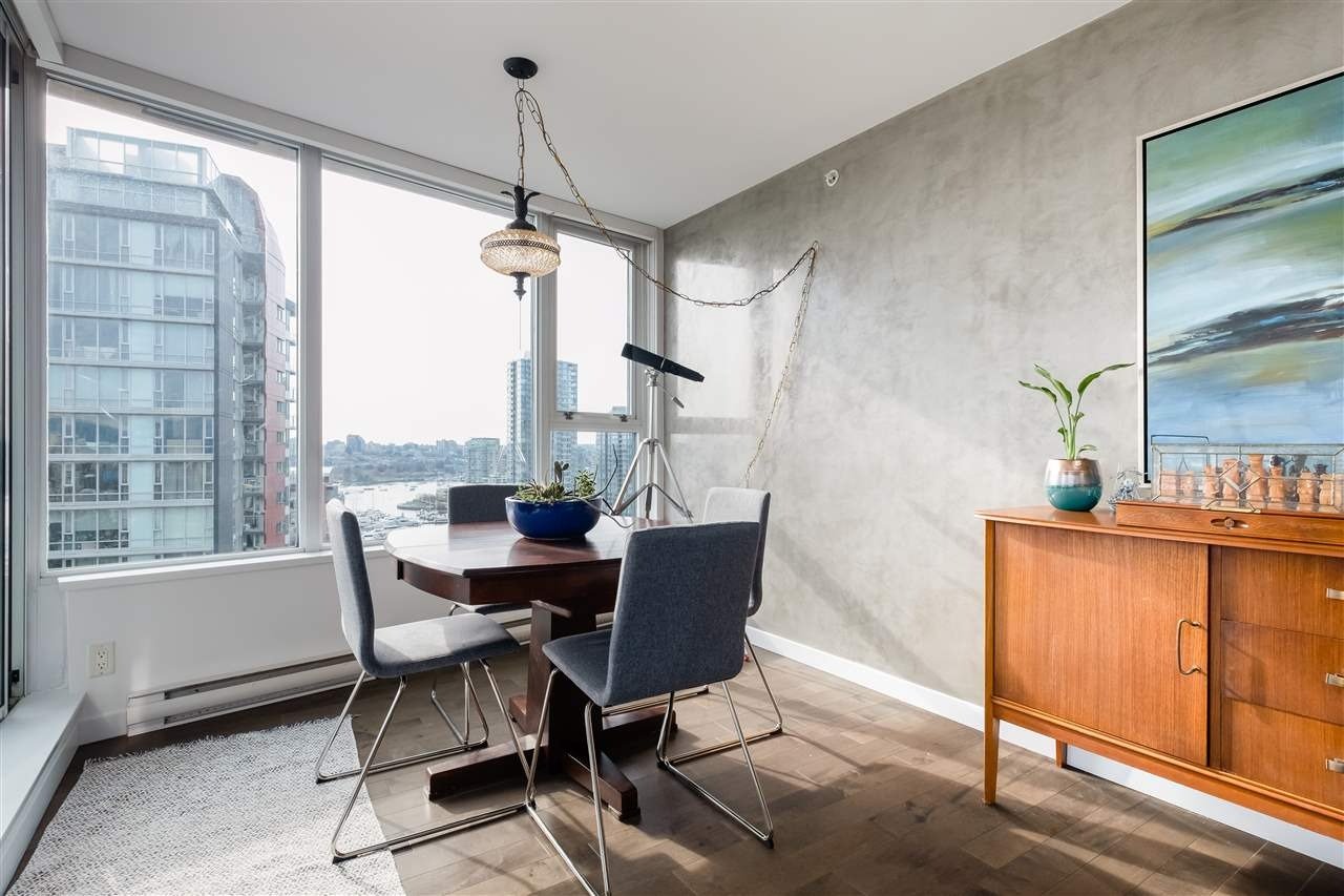 33 Smithe St, #2203