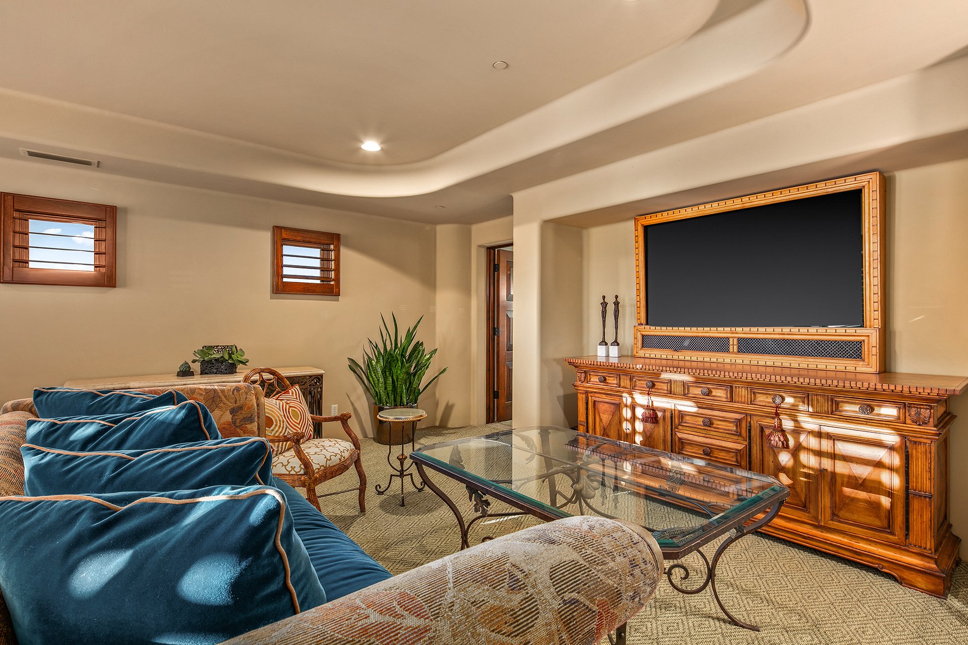7311 E ARROYO HONDO Road