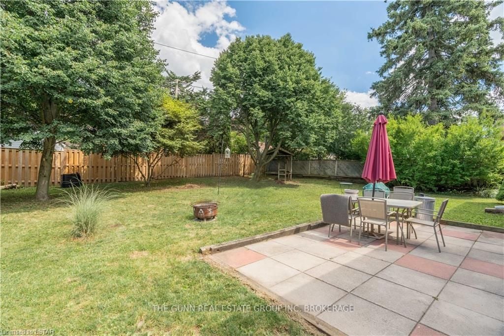 382 Colville Blvd