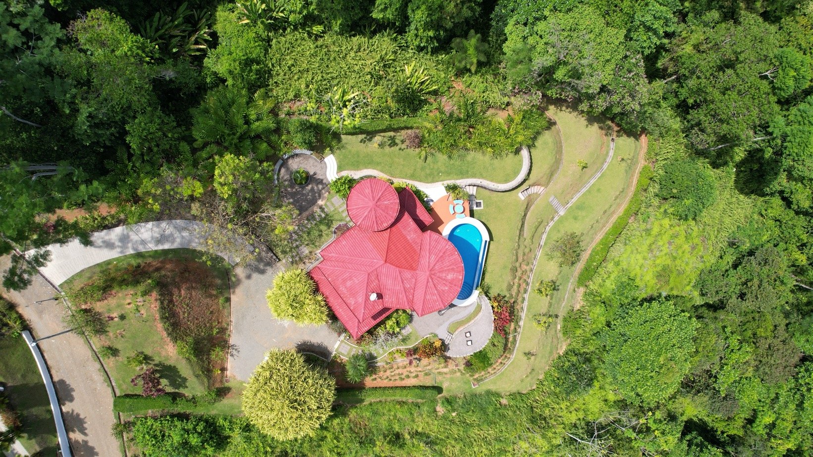 Ojochateau - Rare Ocean & Mountain View 4BR Home in Costa Rica