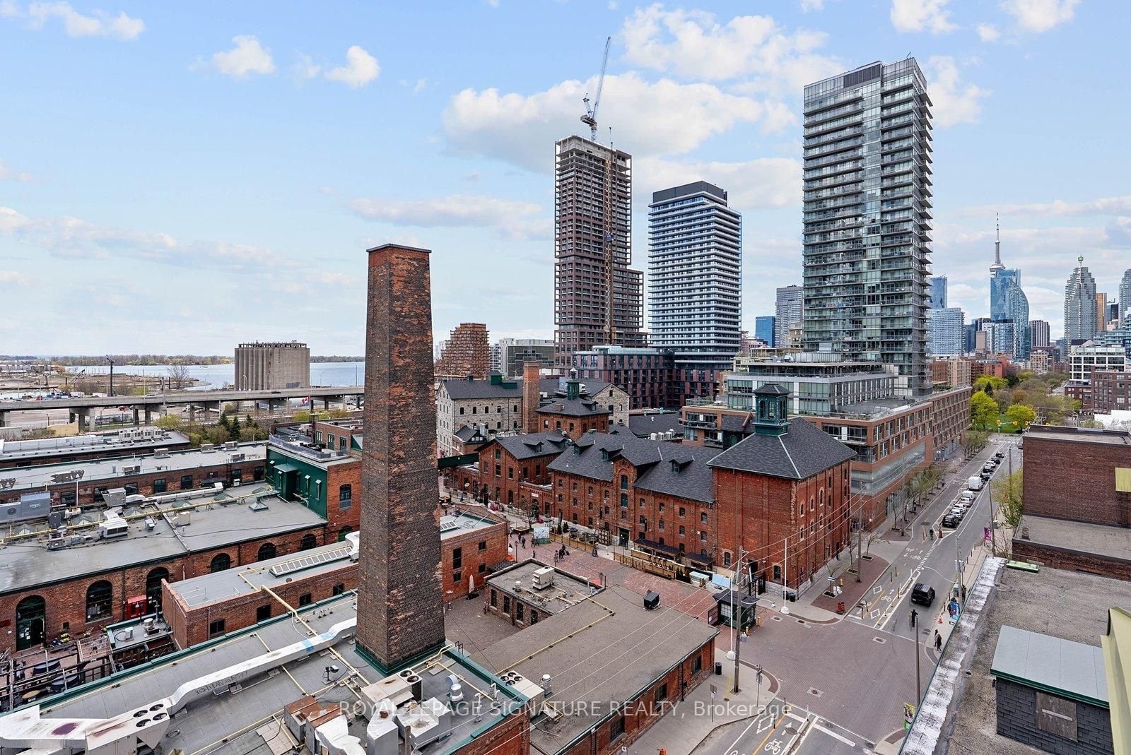 PENTHOUSE ON THE MILL