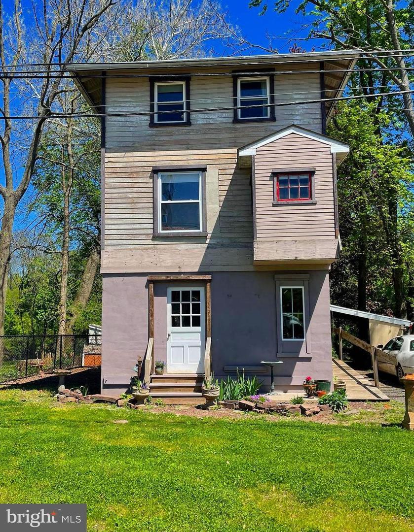 36 E 1st Ave