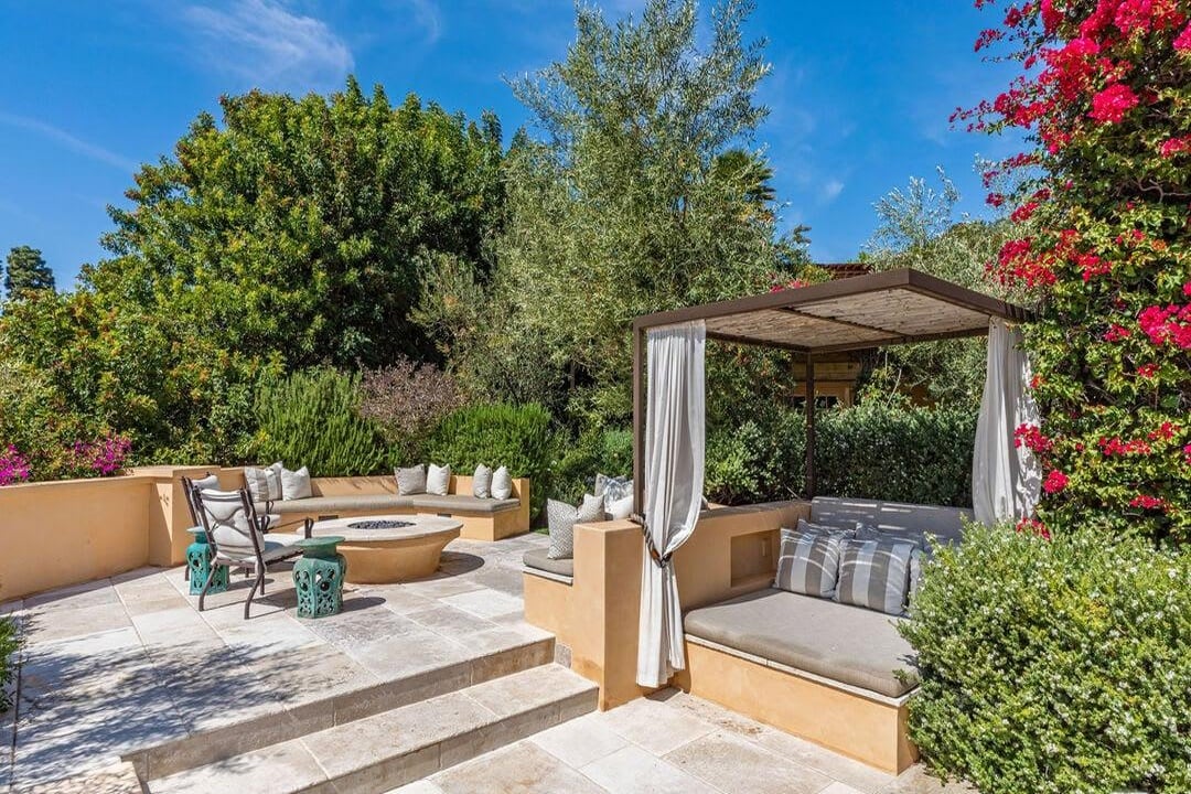 Villa Aurora