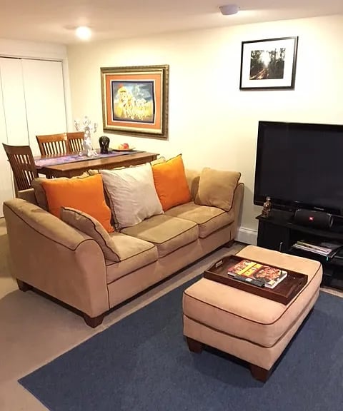 10 Claremont Park #1