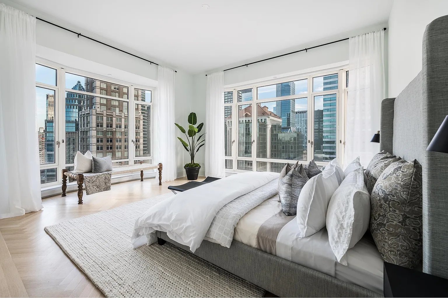 520 Park Ave #25