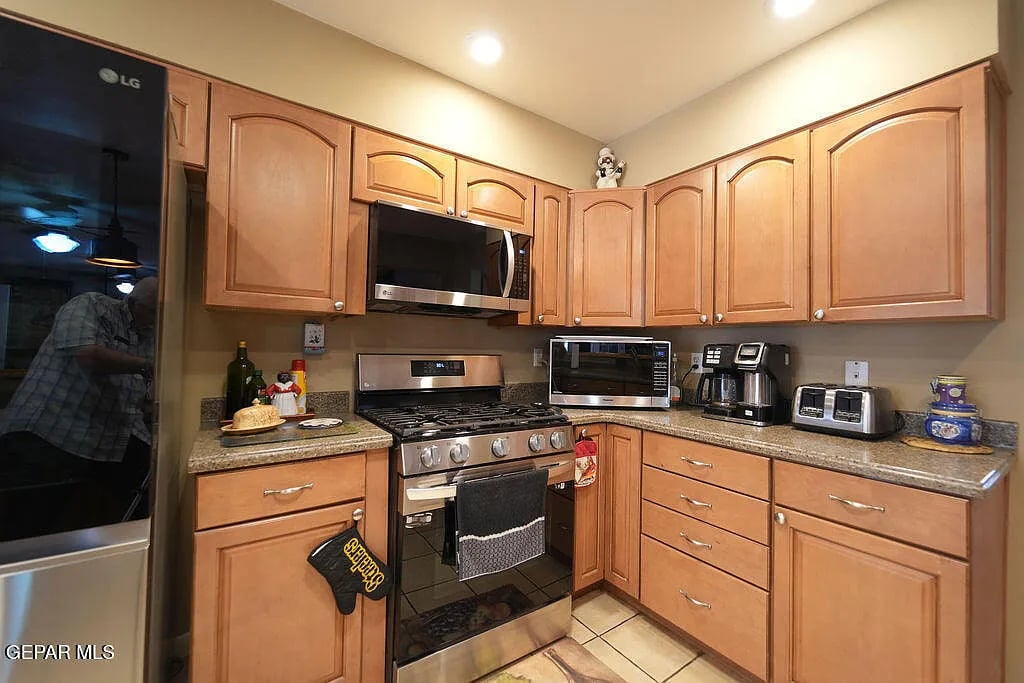 4313 Okeefe Dr