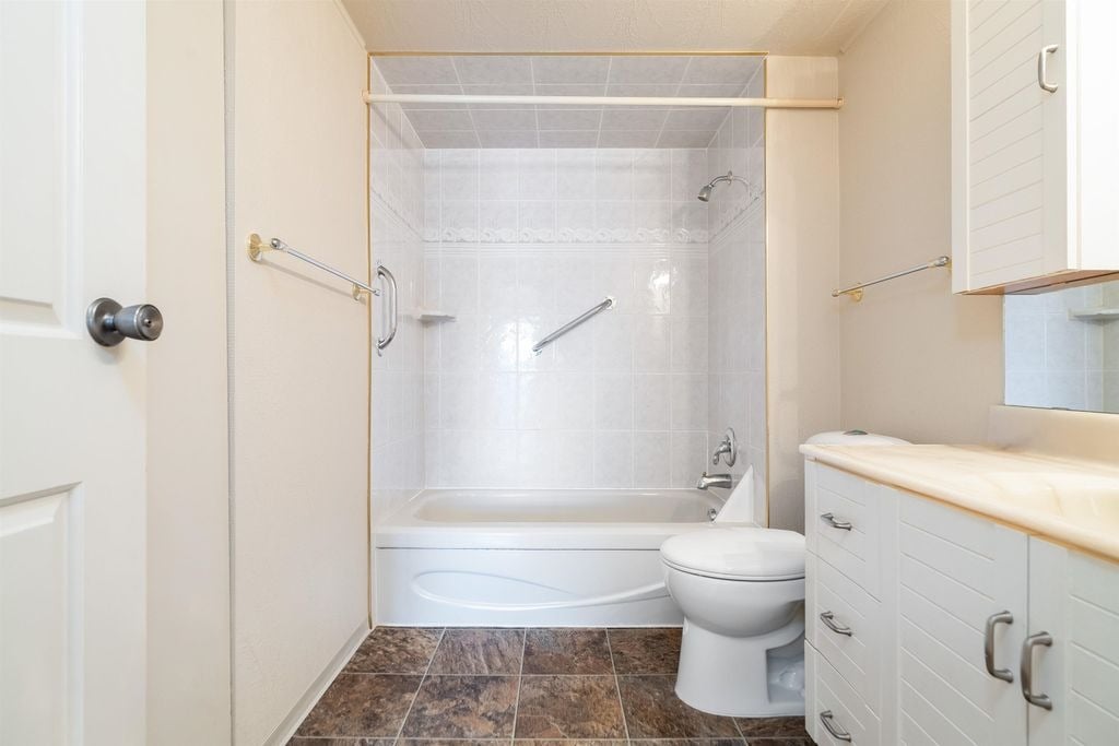 8720 No. 1 Rd, #304