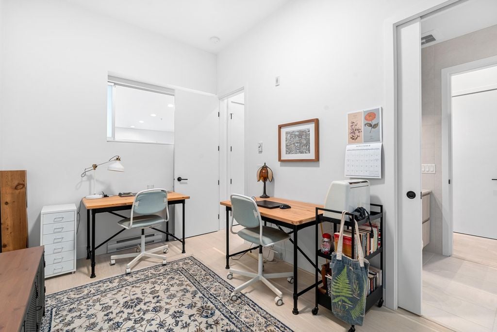 300 Salter St, #310