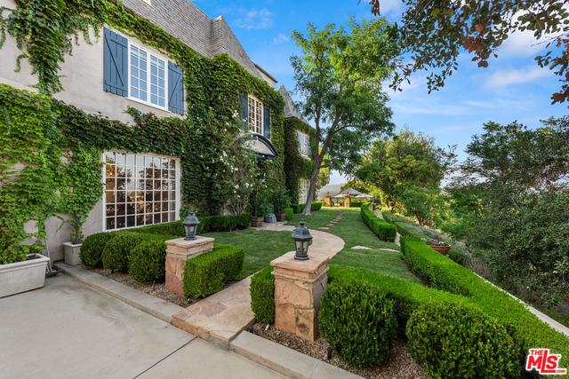 13337 Mulholland DR