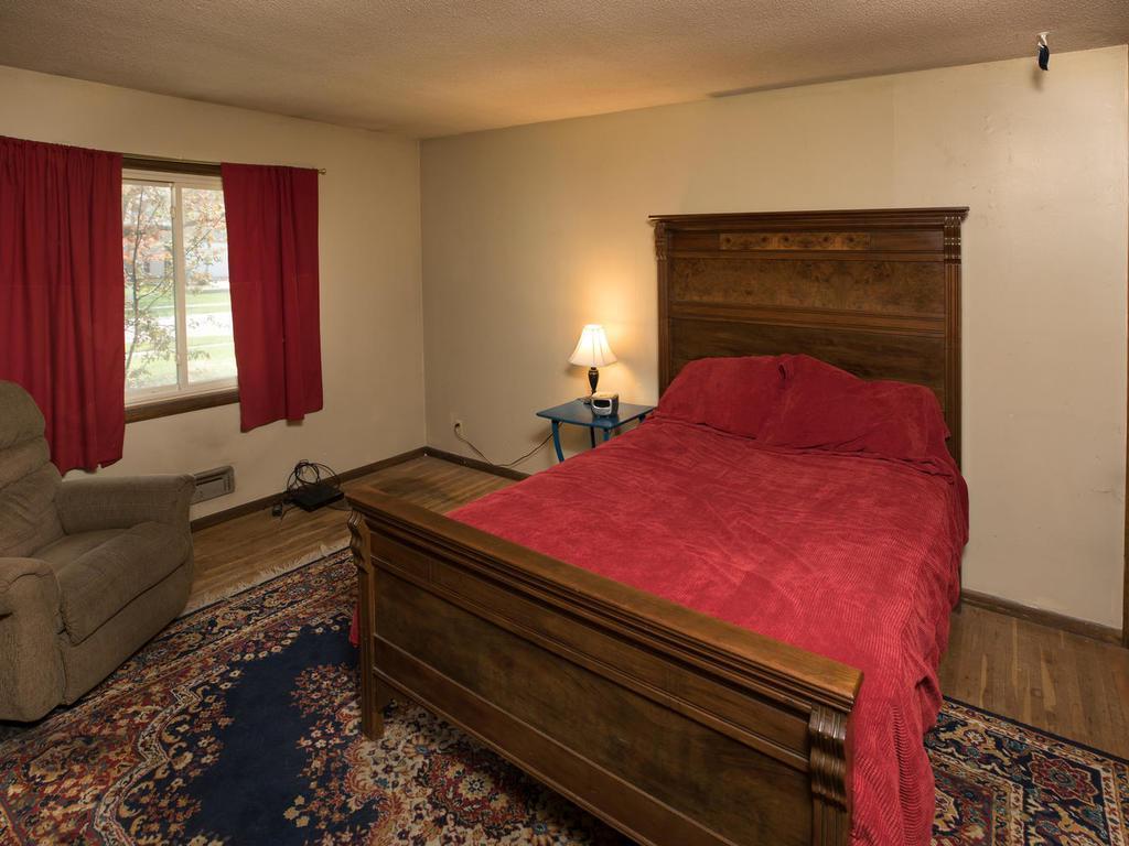 831 Fireside Dr