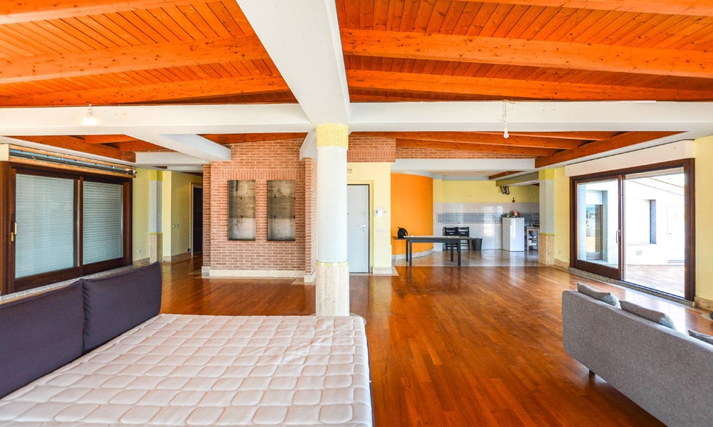 Perfect Penthouse with Panoramic Beachfront Views