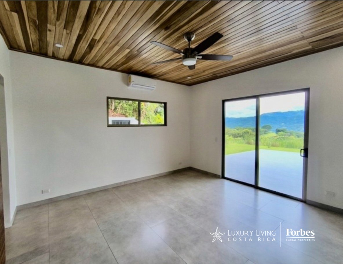 21578 - Contemporary residence with pool and jacuzzi in a gated community, Atenas