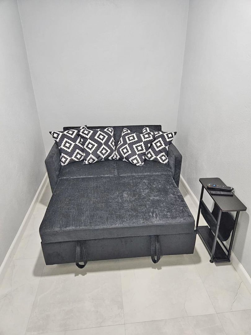 897 Sabbath Hill 1 Bedroom Apartment