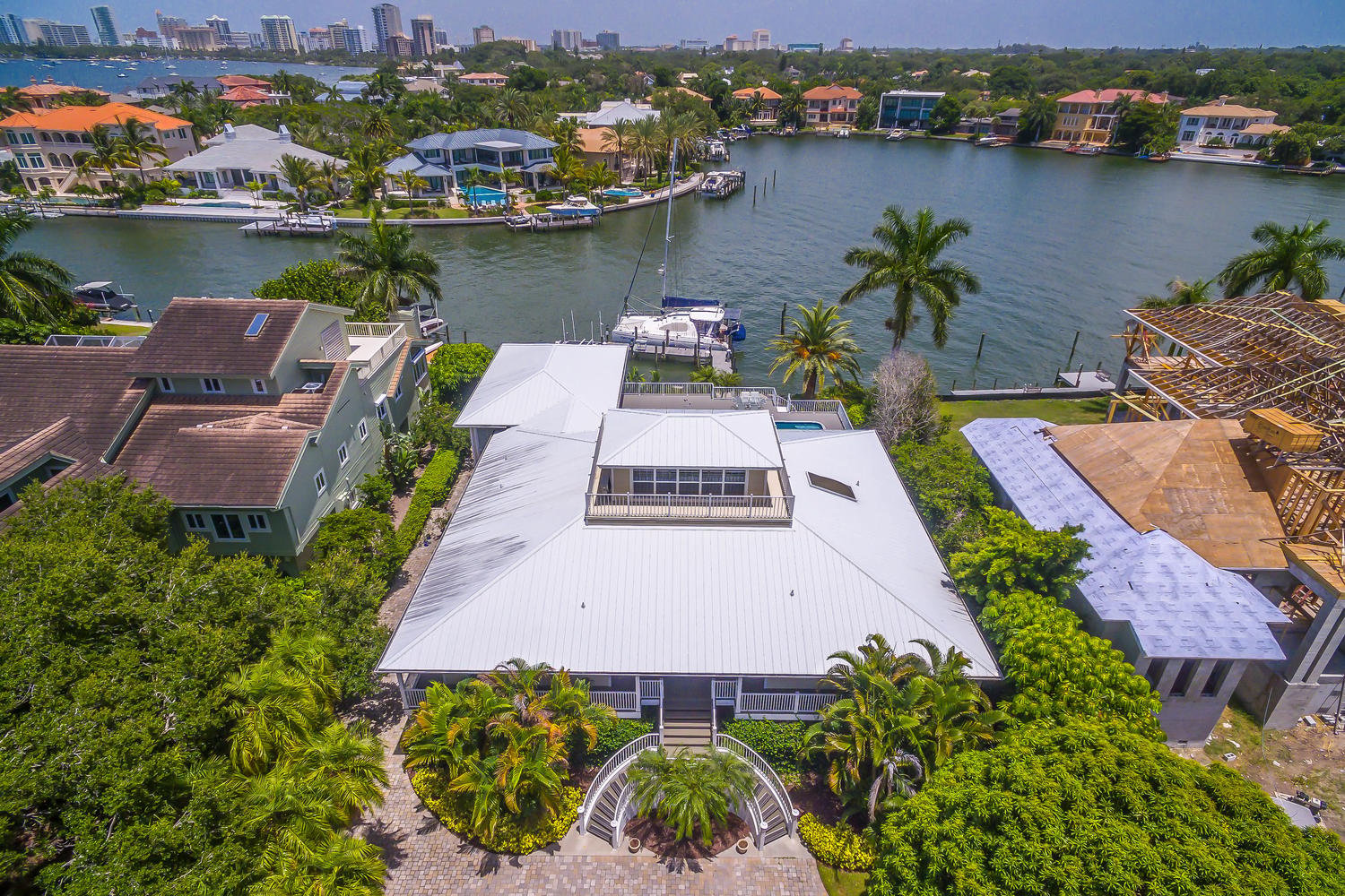 1329 Vista Dr