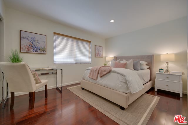 27 Ironsides Street, Unit A  Marina del Rey, CA 90292