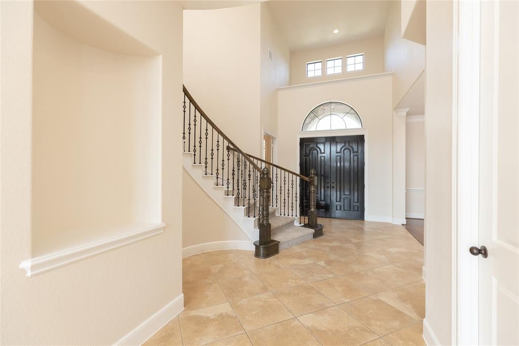 3311 Prestwick Square
