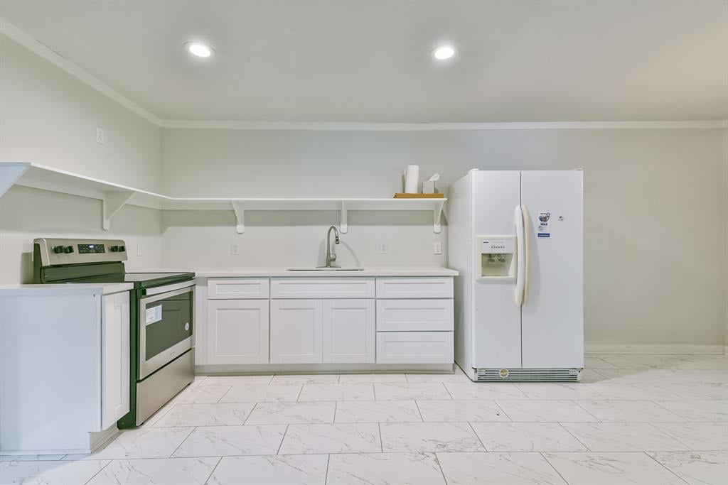 3713 Lazy Spring Drive
