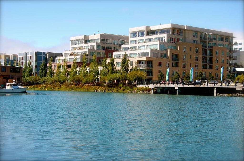 Park Terrace 325 Berry St, #328