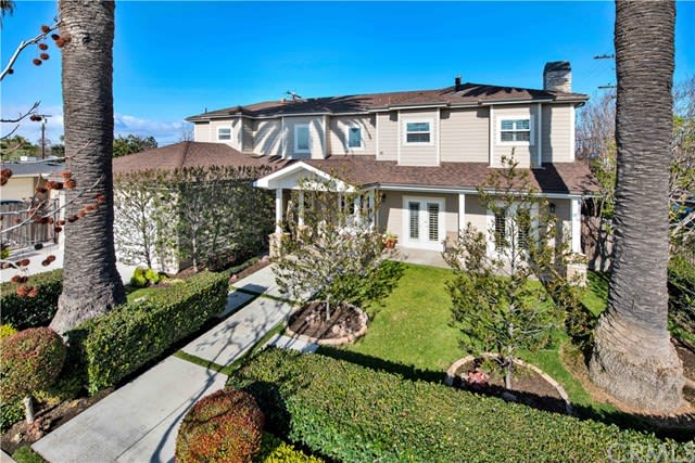 296 E Bay, Costa Mesa