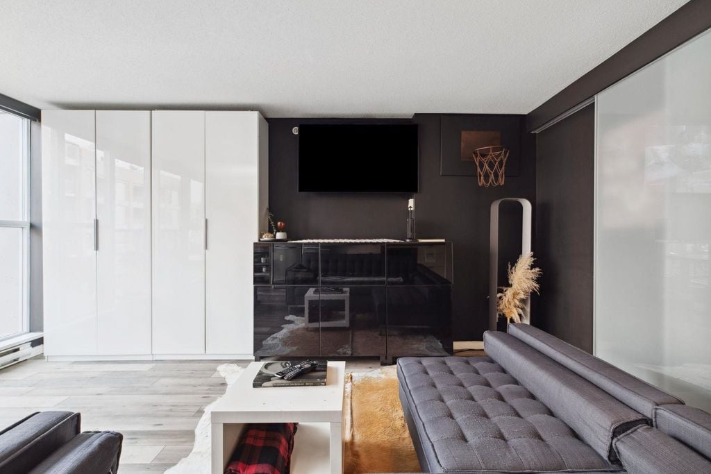 168 Powell St, #509
