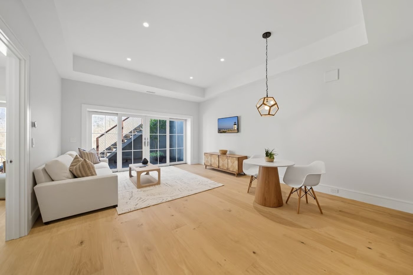 51 Weweeder Avenue