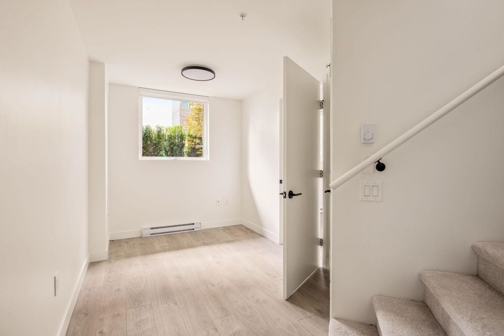 322 E 15th Ave, #214