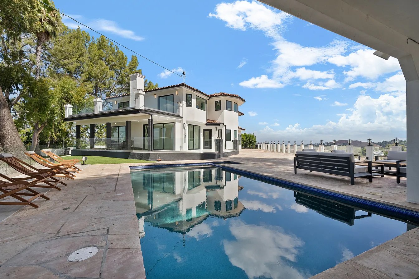 5252 Darro Road