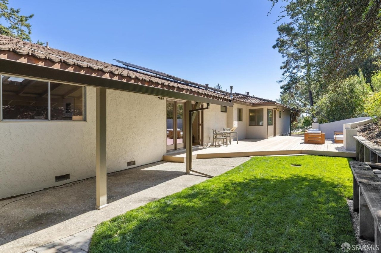 12769 Dianne Dr