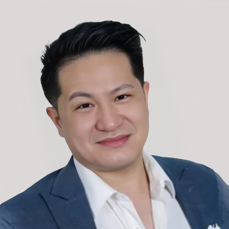 Wynson Ng New York Real Estate Agent Headshot