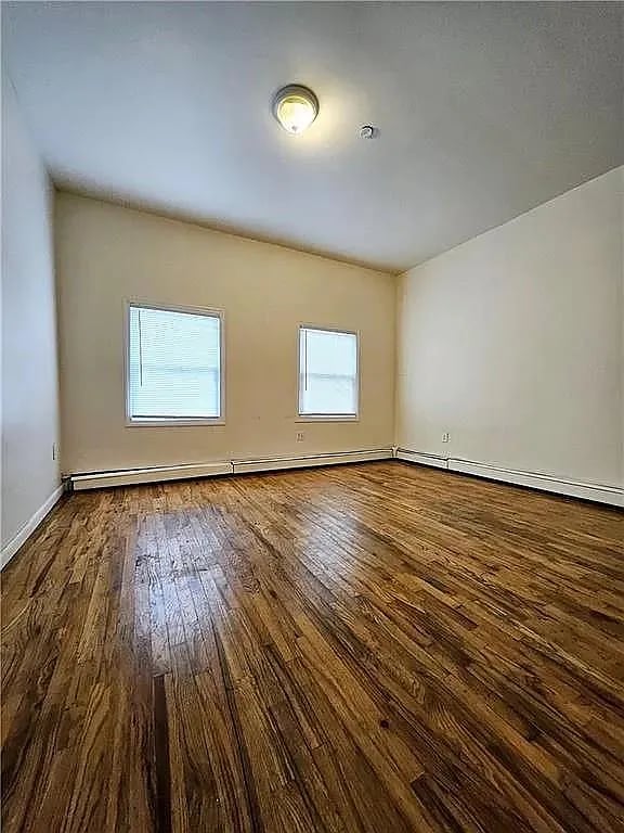 70 Grove Ave