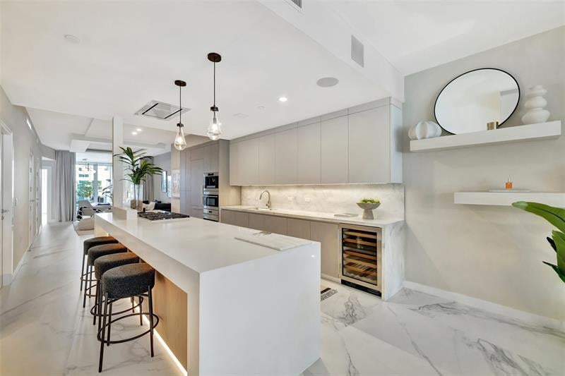 2200 N Ocean Blvd: Unit S303