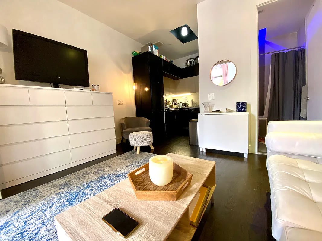 72 Maujer Street #3A