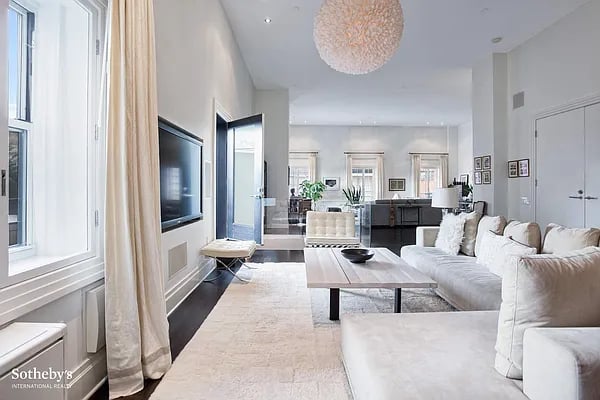 79 Laight Street Unit: 6D