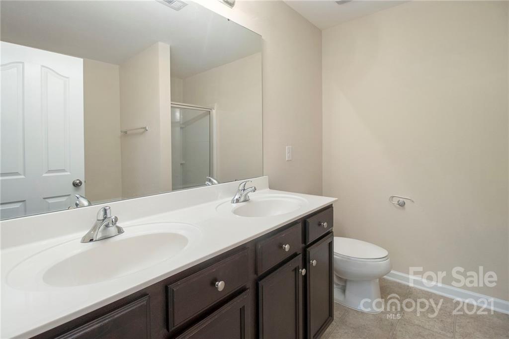 9636 Eagle Feathers Dr