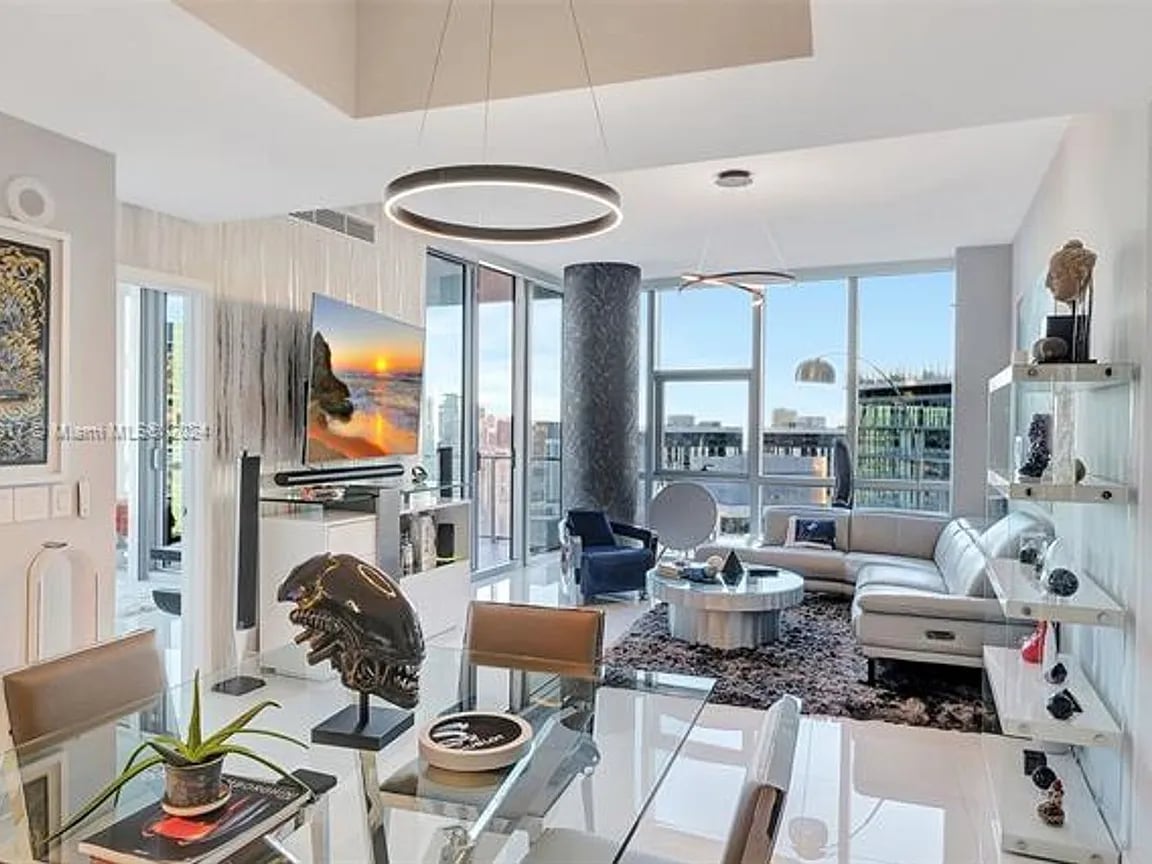 851 NE 1st Ave. Unit: 4411