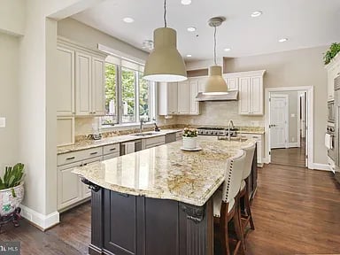 10608 Stapleford Hall Dr