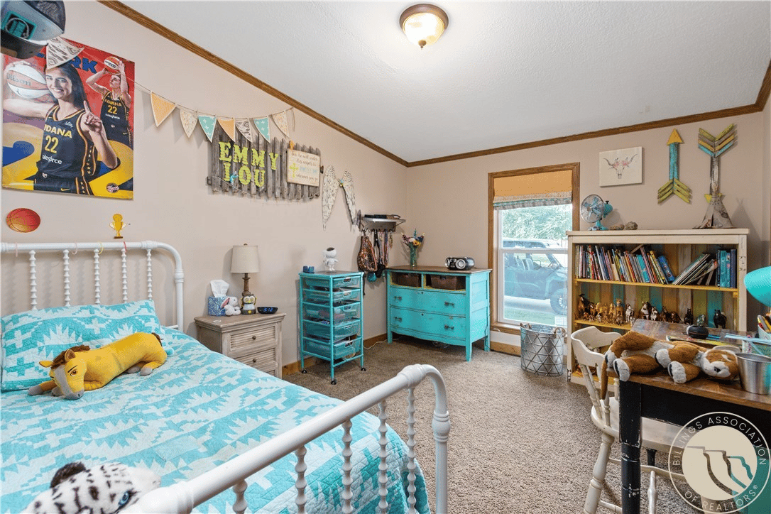 3110 Falcon Cir