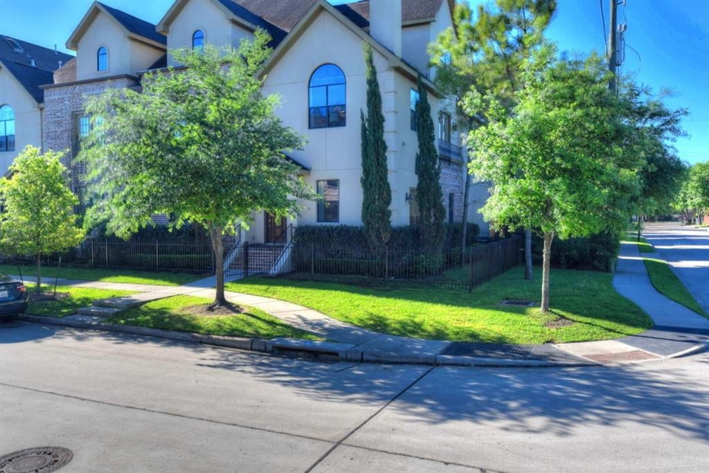 4045 Bellefontaine St